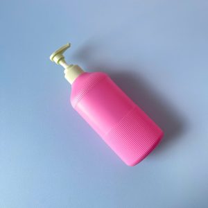 Chai Hồng sọc HDPE vòi nhấn sọc xanh