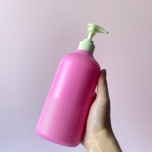 Chai Hồng sọc HDPE vòi nhấn sọc xanh