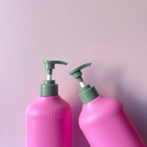 Chai Hồng sọc HDPE vòi nhấn xanh đậm
