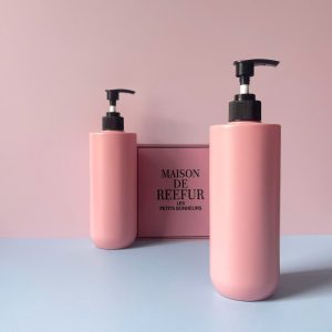 Chai nhựa HDPE vai ngang đáy bầu vòi nhấn sóng đen