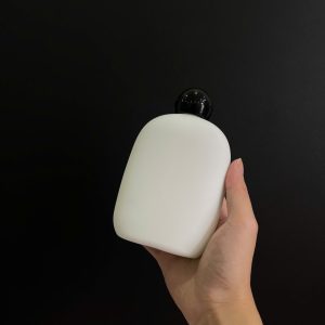 Chai HDPE thân tròn trắng nắp bật