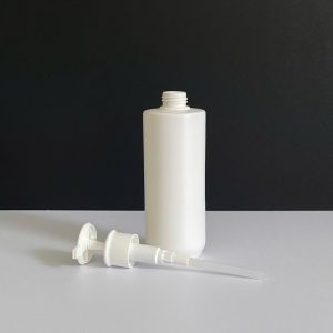 Chai HDPE trắng vai ngang vòi nhấn dẹp trắng
