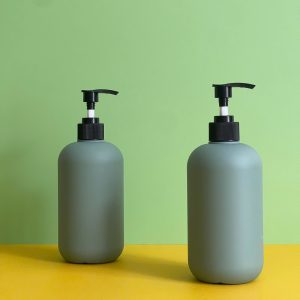 Chai HDPE xanh đậm vòi nhấn sóng