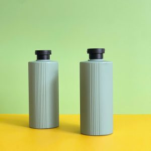 Chai HDPE sọc xanh đậm nắp bật đen