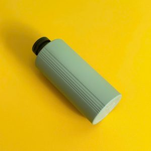 Chai HDPE sọc xanh đậm nắp bật đen