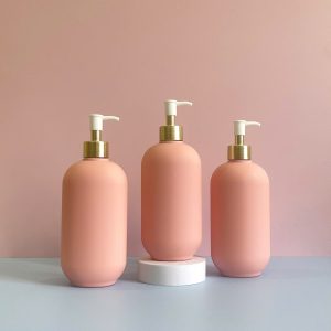 Chai HDPE hồng hình trụ vòi nhấn kẹp trắng